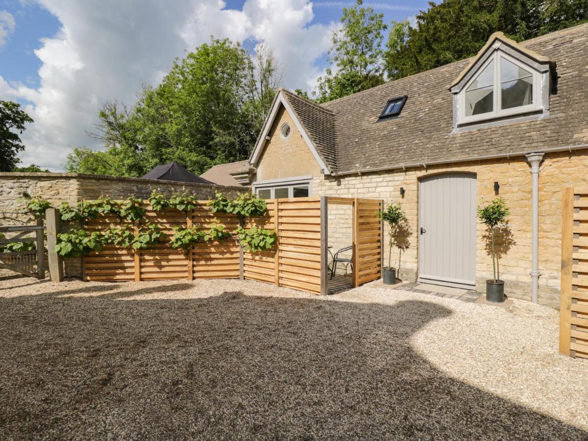 The Hayloft Villa Tetbury Exterior photo