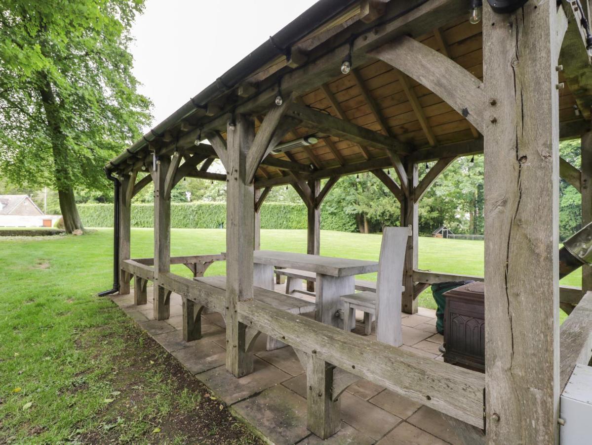 The Hayloft Villa Tetbury Exterior photo