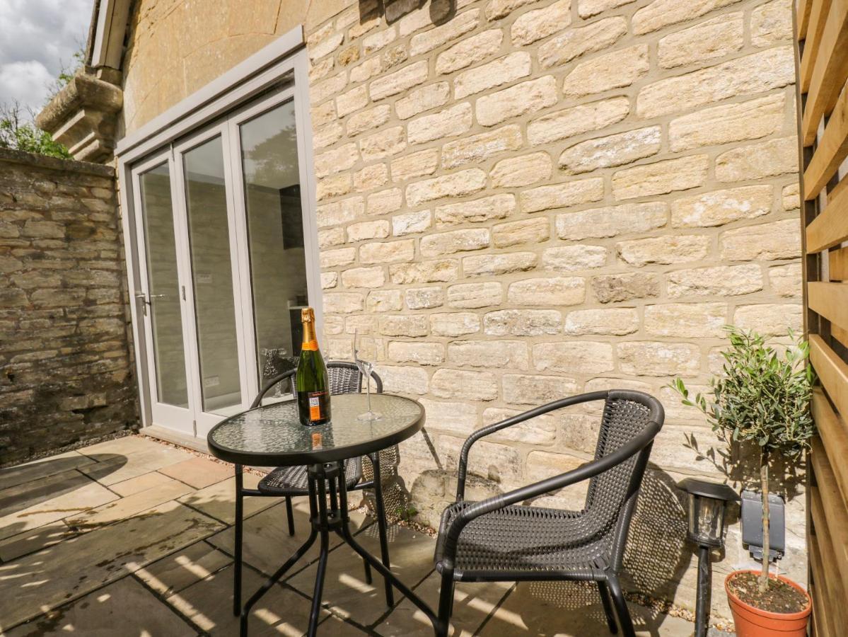 The Hayloft Villa Tetbury Exterior photo