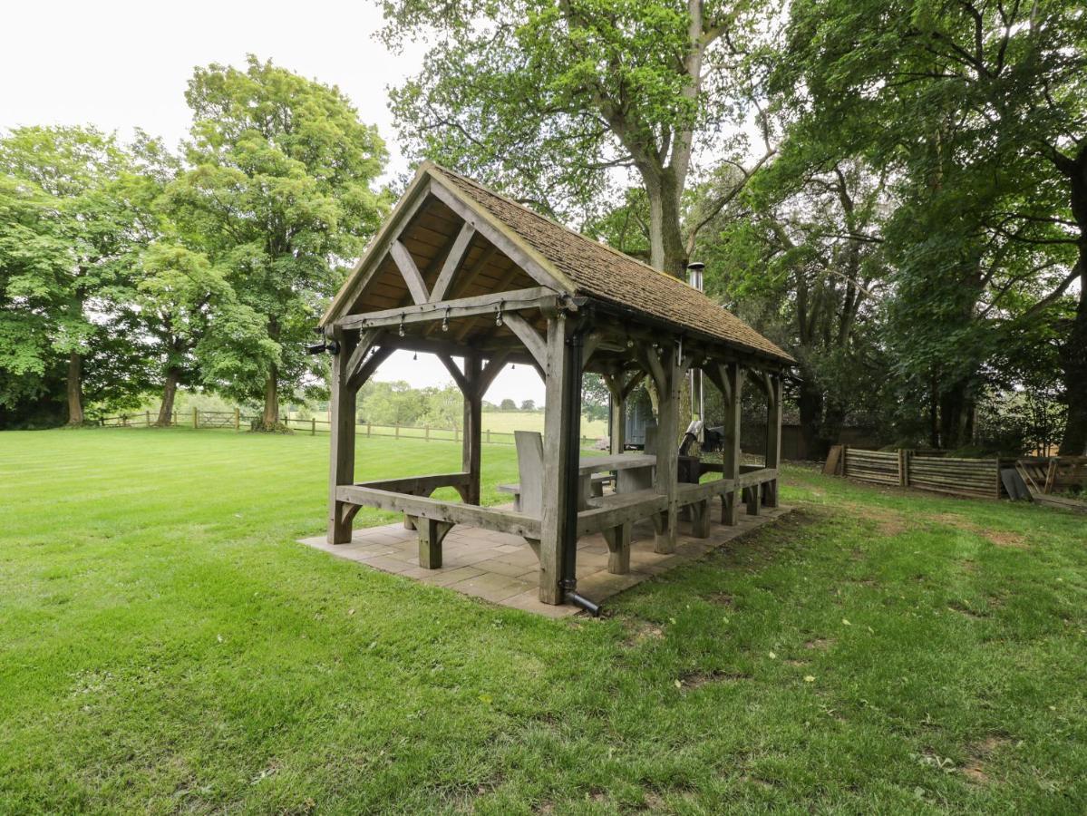 The Hayloft Villa Tetbury Exterior photo